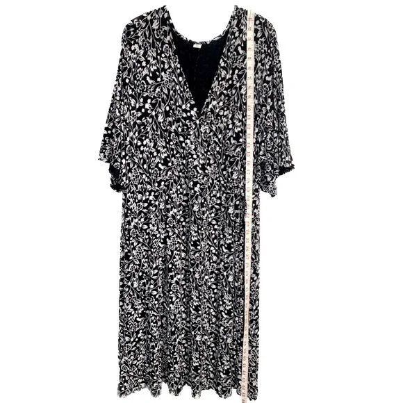 Old Navy Dress Size 3X Waist-Defined Plus-Size Wrap-Front Dress Black Floral - Picture 6 of 14